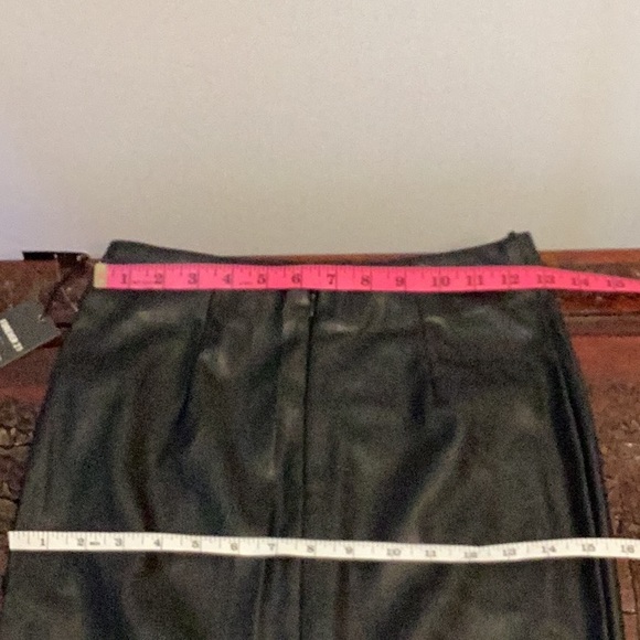 Forever 21 faux leather straight skirt size xs - Picture 7 of 8